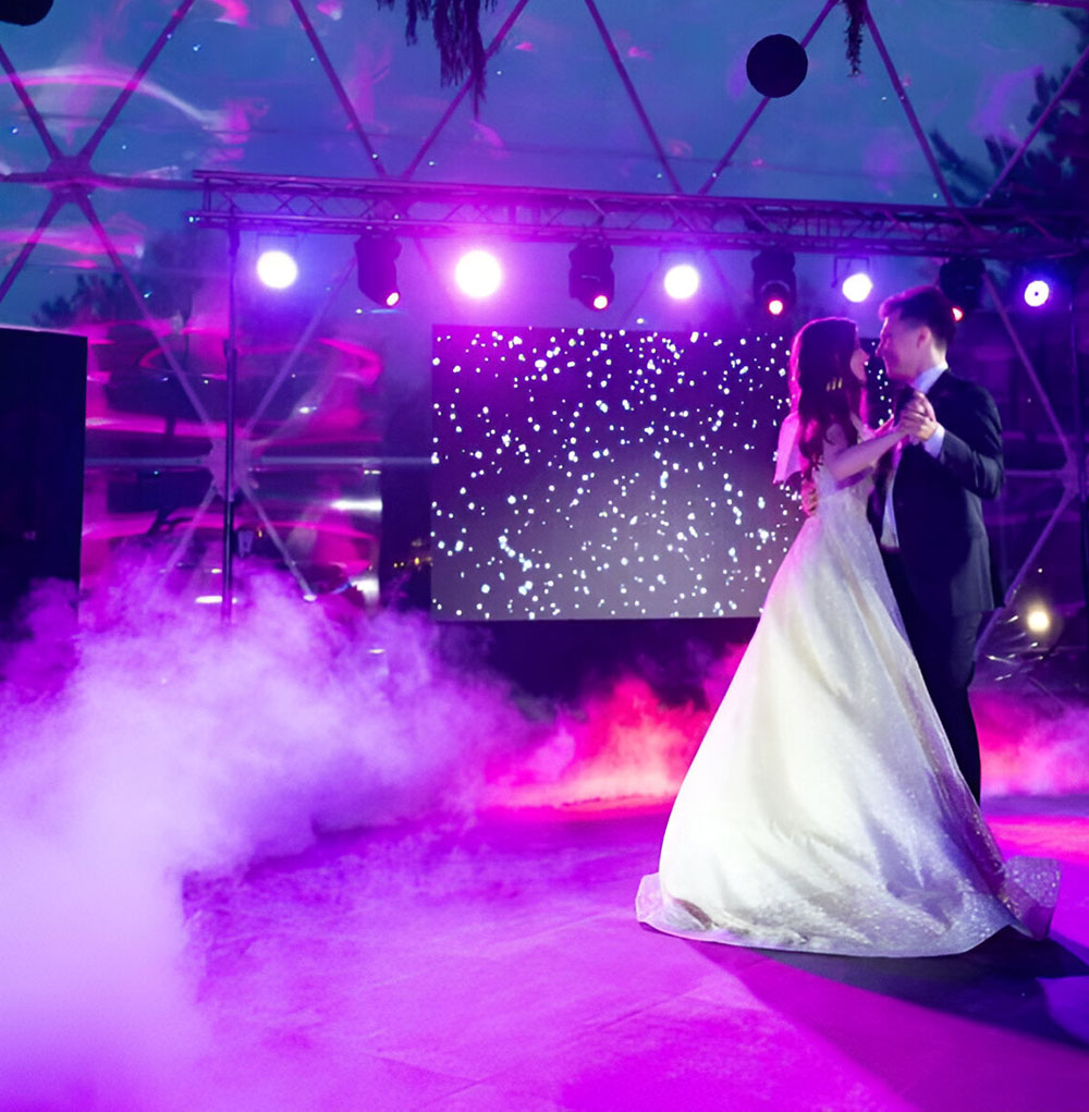 wedding first dance with smoke